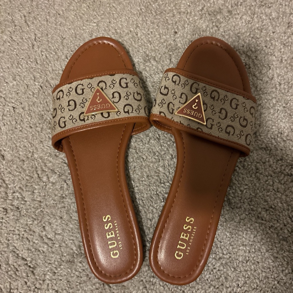GUESS Women's Brown Slide Sandals